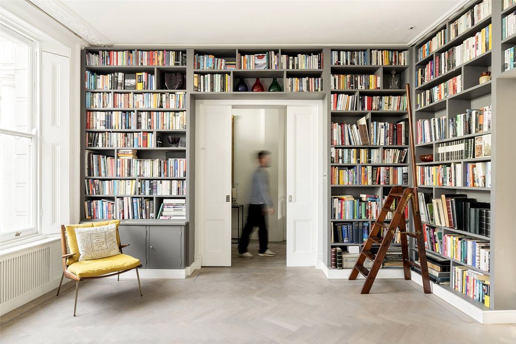 Property photo 2 of 18 Picture No. 17