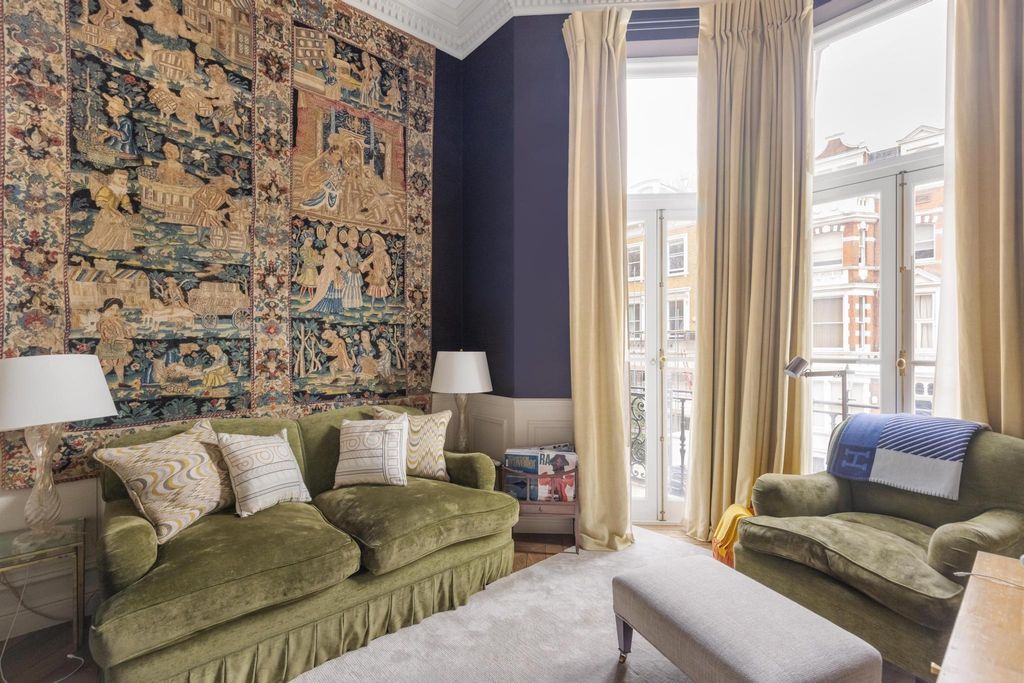 Property photo 3 of 17 Image