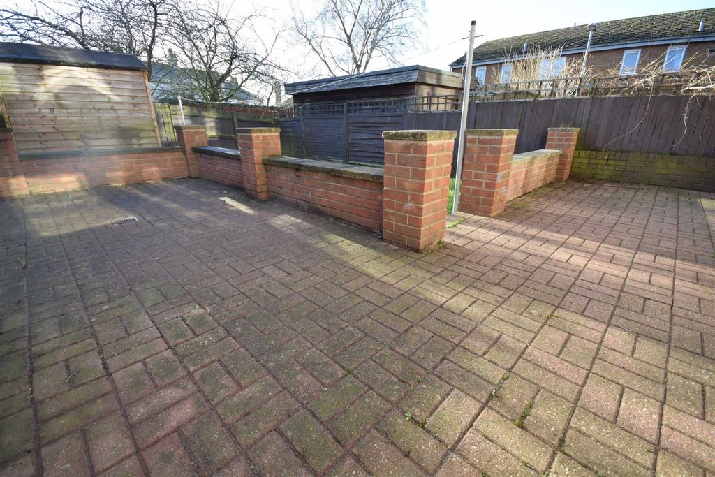 Property photo 2 of 11