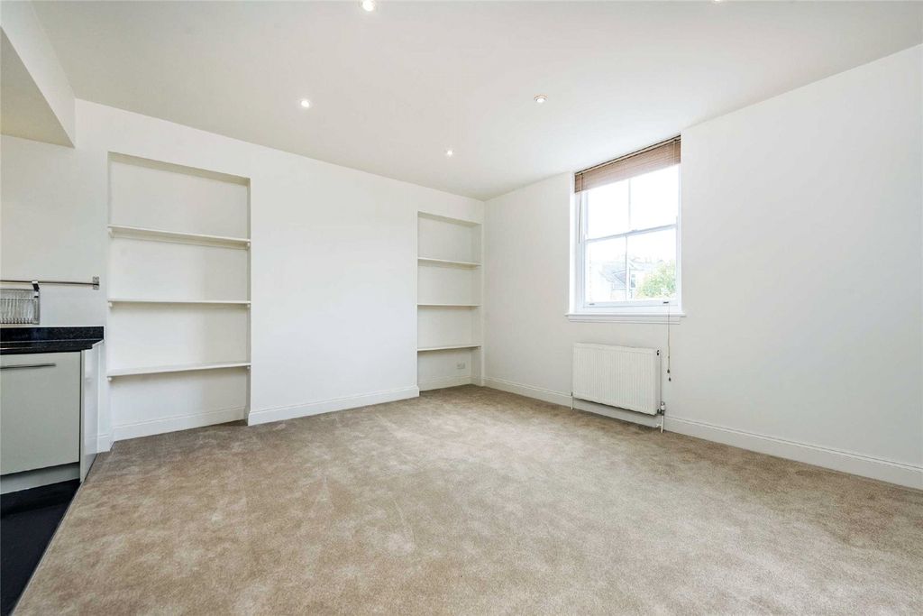 Property photo 3 of 8 Picture No. 07