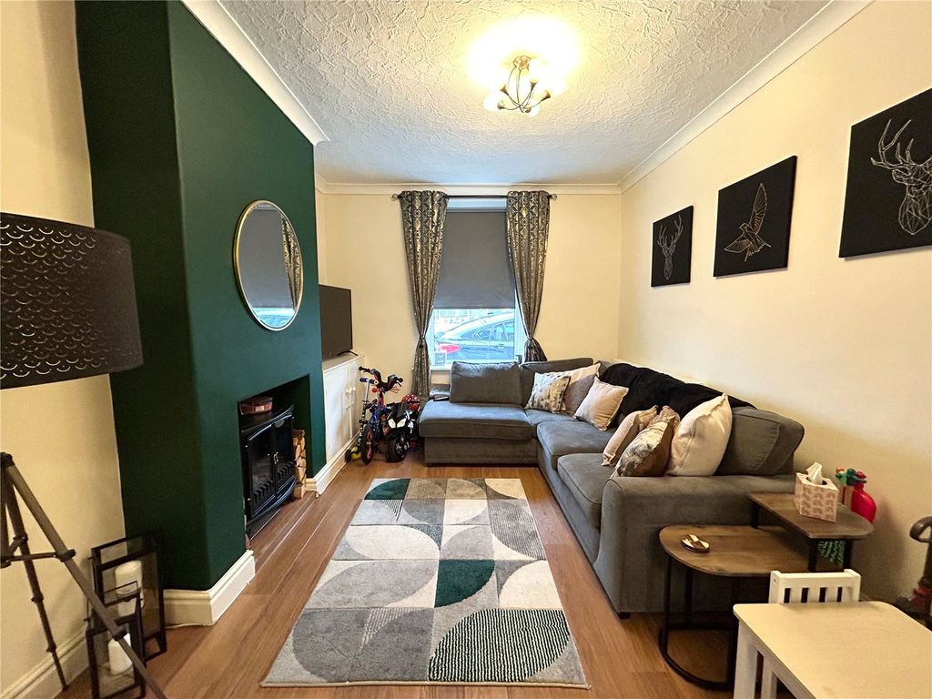 Property photo 2 of 17 Living Room