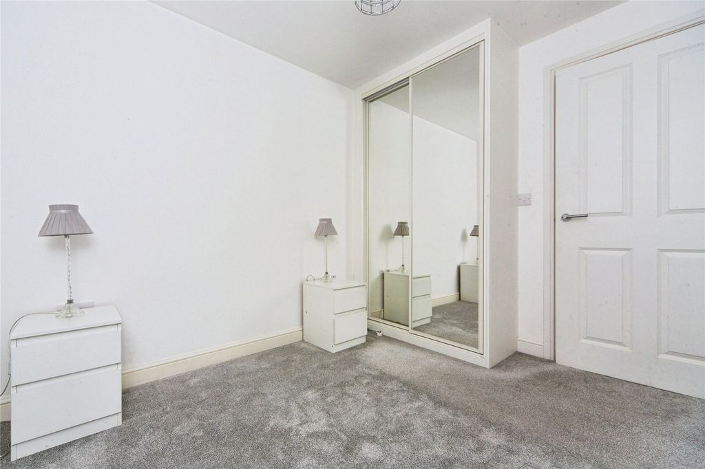 Additional image 9 of 2 bed flat for saleStation Road, Deganwy, Conwy LL31