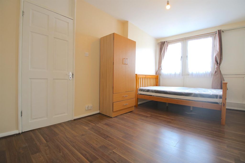 Property photo 2 of 6 Img_8982.Jpg