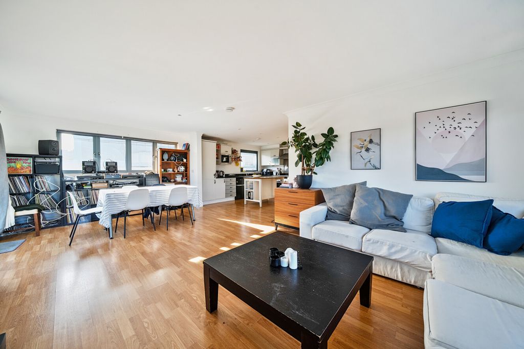 Property photo 1 of 22 1415818-6-69944c6...