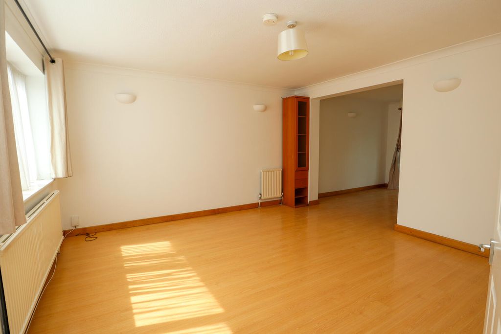 Property photo 2 of 10 Living Room