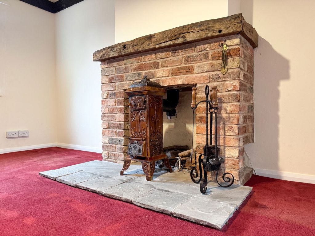 Property photo 2 of 26