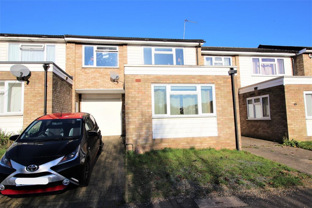 Property photo 1 of 13 3 Ratcliffe Main.Jpg