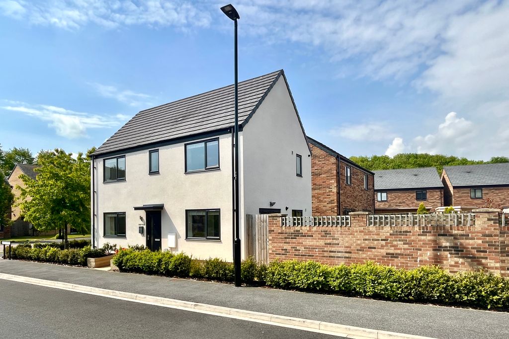 Property photo 2 of 30 2