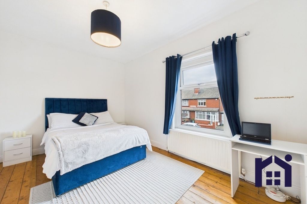 Property photo 3 of 20 Bedroom One