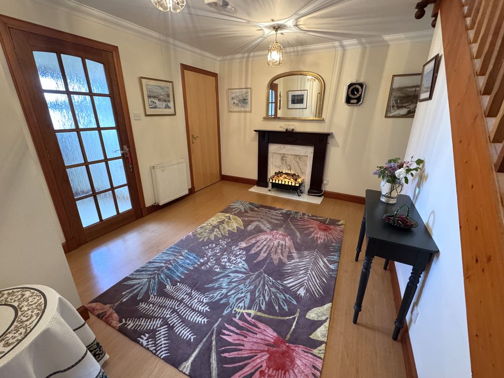 Property photo 3 of 24