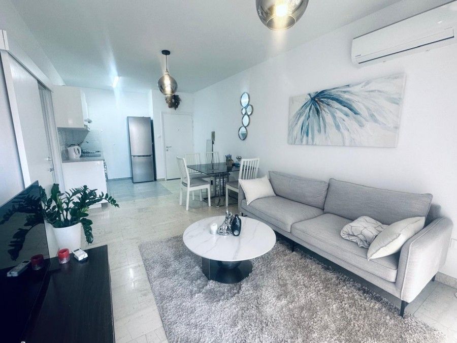 Property photo 2 of 6