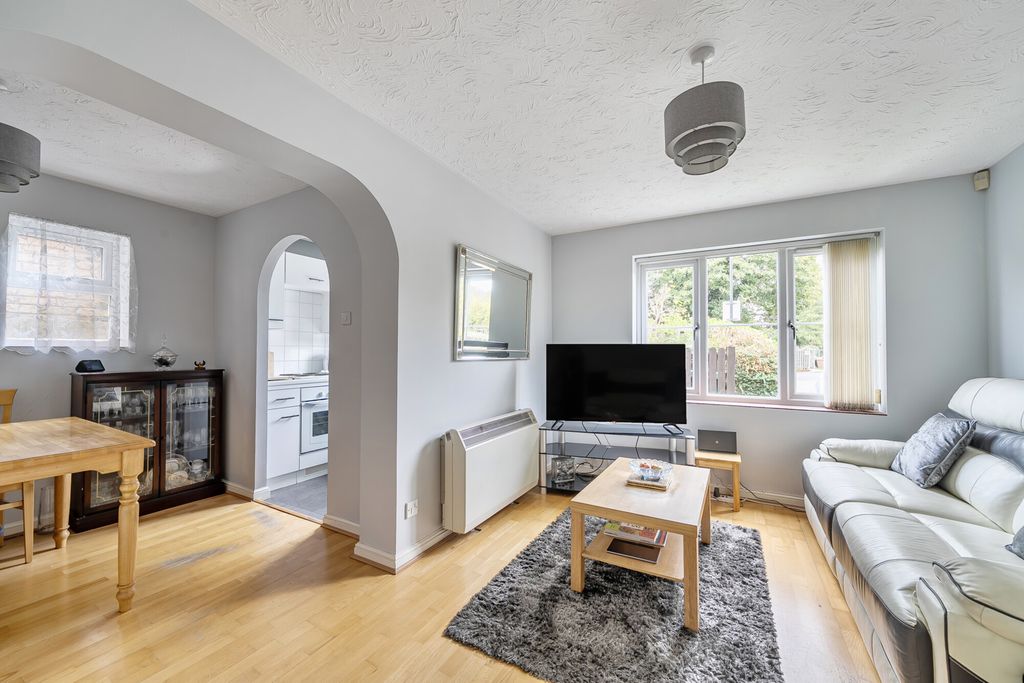 Property photo 2 of 9 1360277-6-68d6Abe...