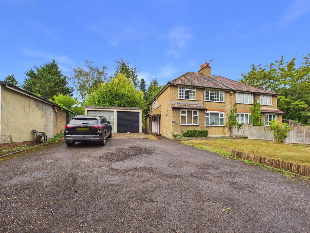 Property photo 1 of 9 Cam01563G0-Pr0324-Still008.Jpg