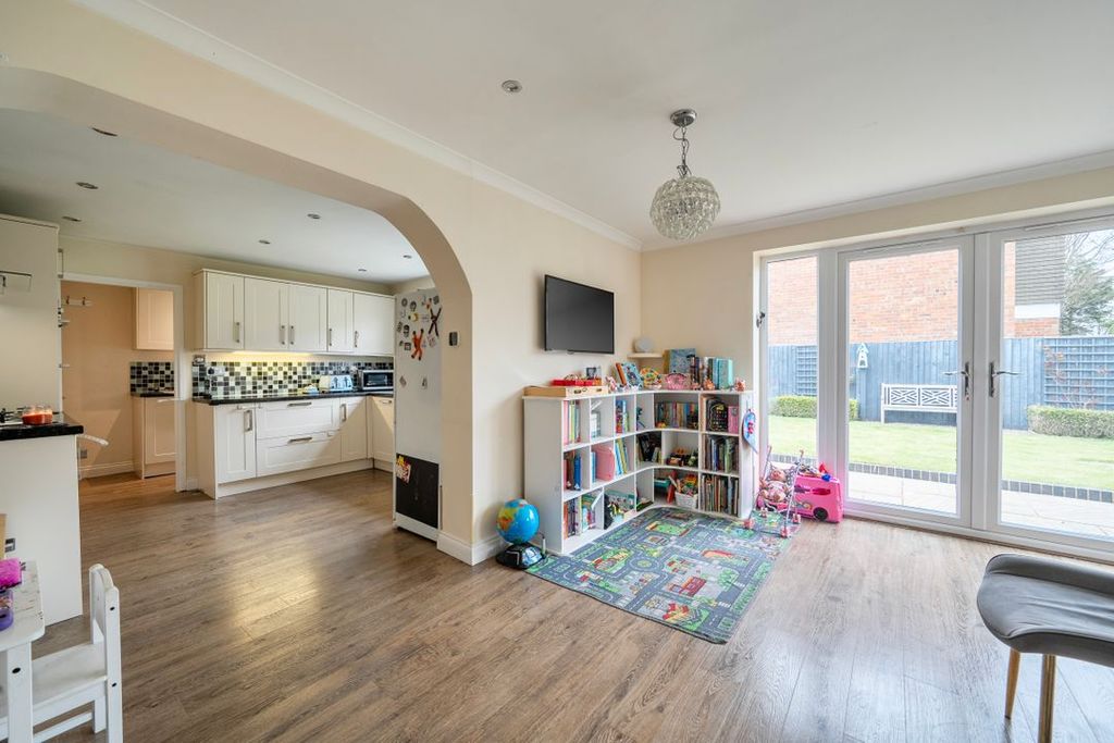 Property photo 3 of 19 14321001969c28773Ecbaa