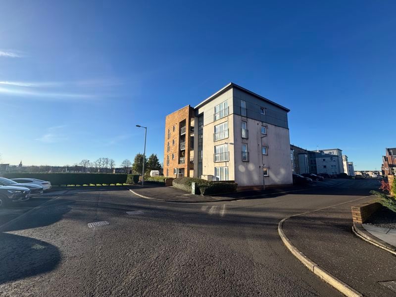 Property photo 1 of 10 Photo 9