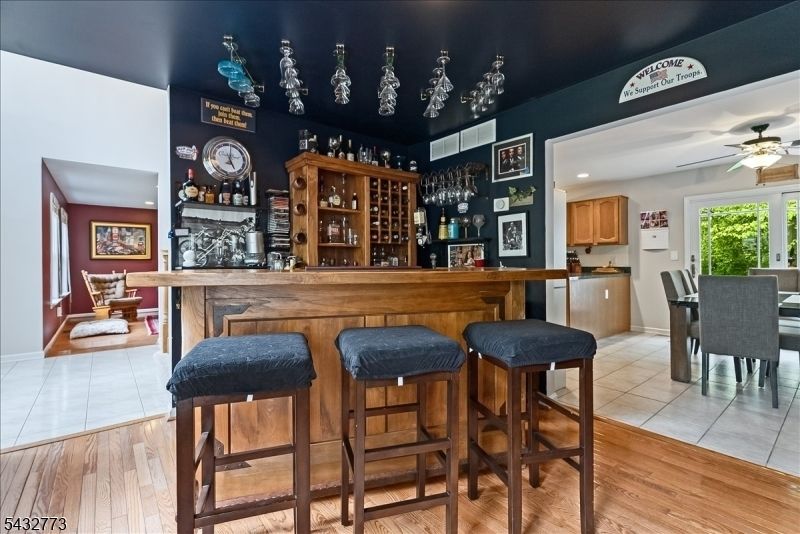Property photo 2 of 2 <Alttext/>