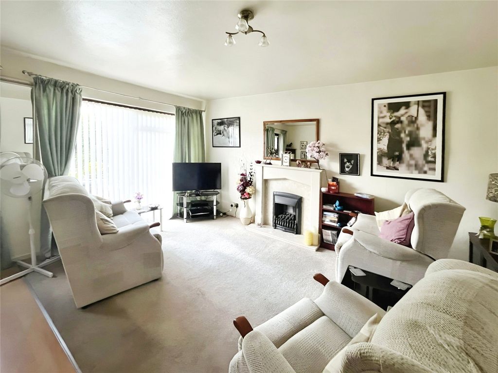 Property photo 3 of 14 Lounge No. 03