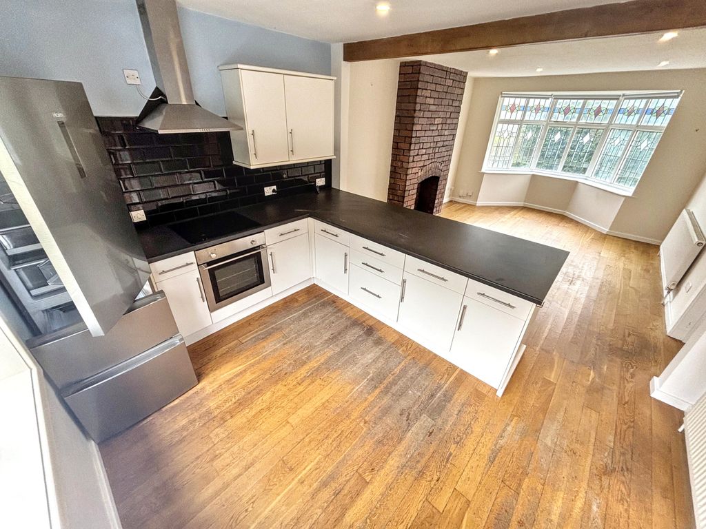 Property photo 3 of 15 Img_3905