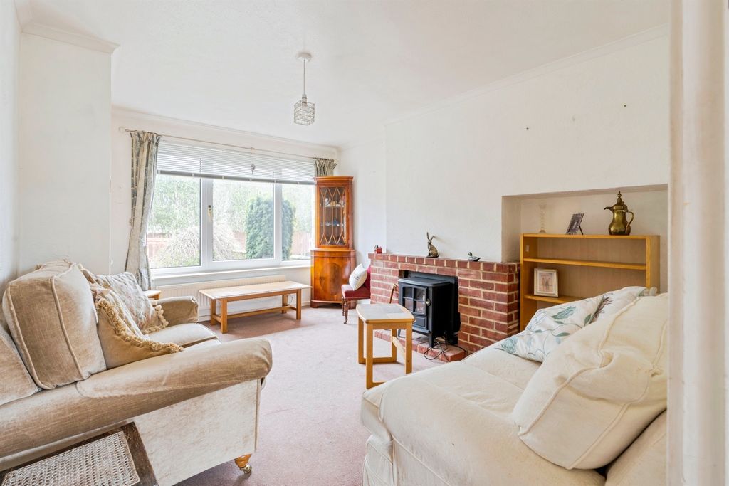 Property photo 3 of 16