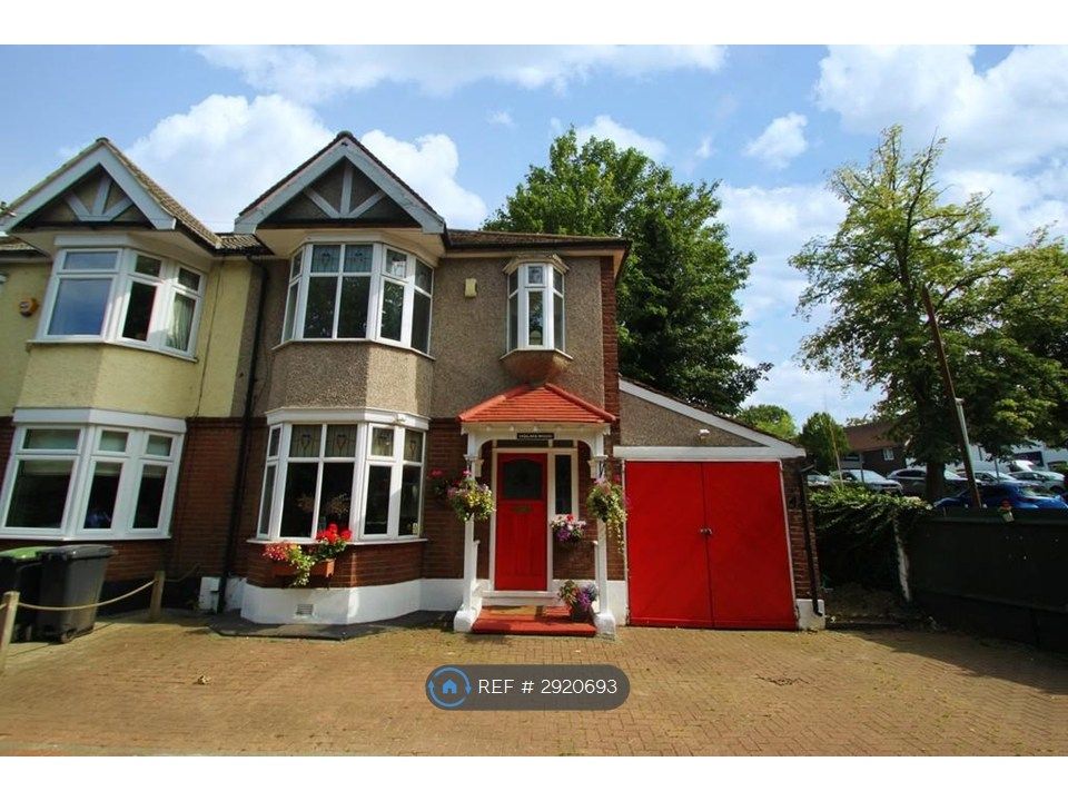 Property photo 1 of 25 3 Bedroom End Terrace Garage 3/4 Parking
