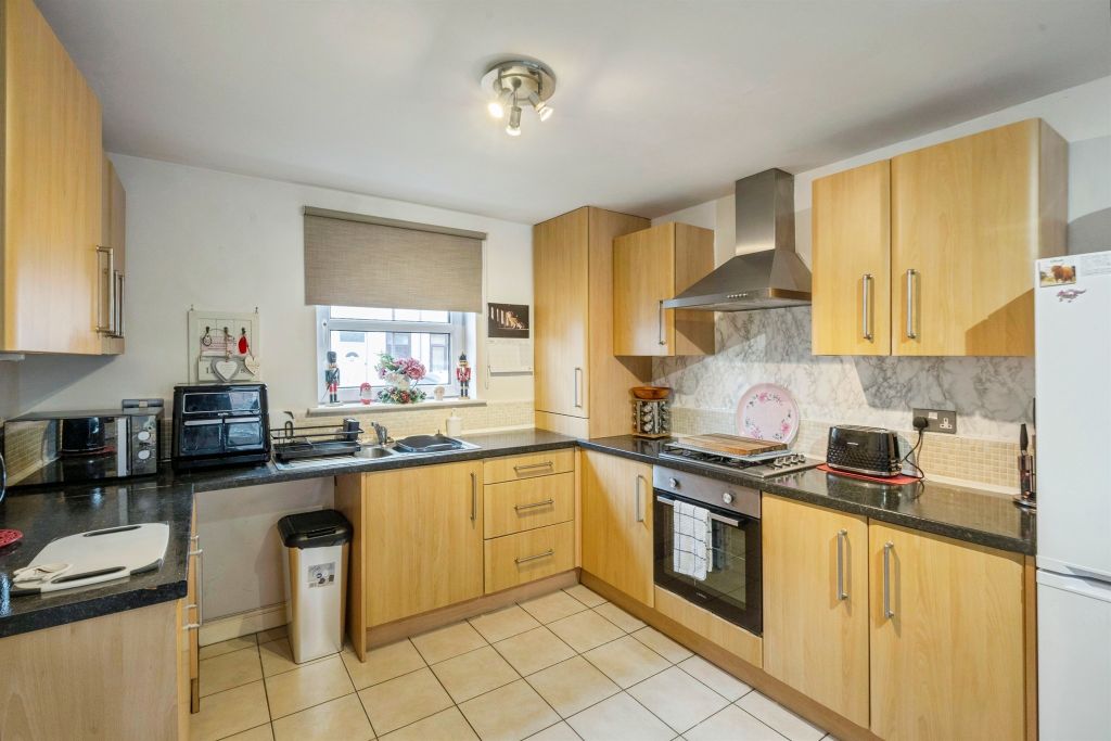 Property photo 3 of 22