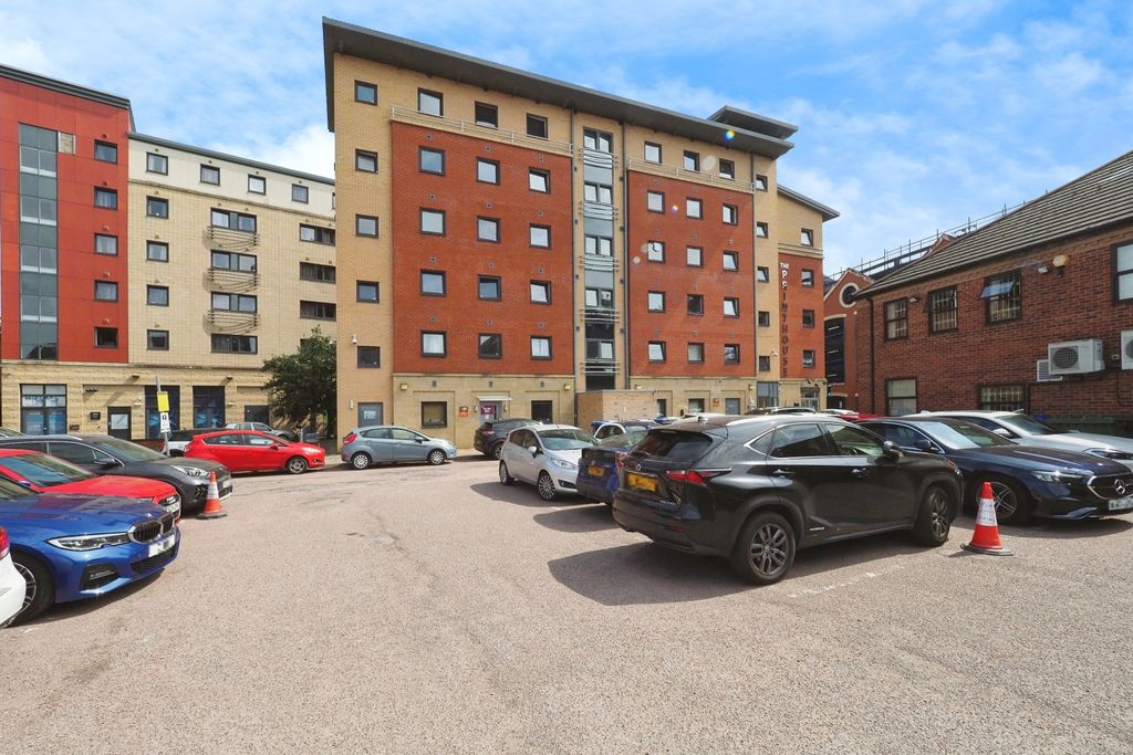 Property photo 3 of 16