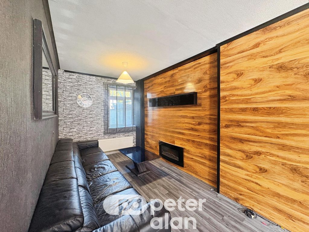 Property photo 2 of 13 Living