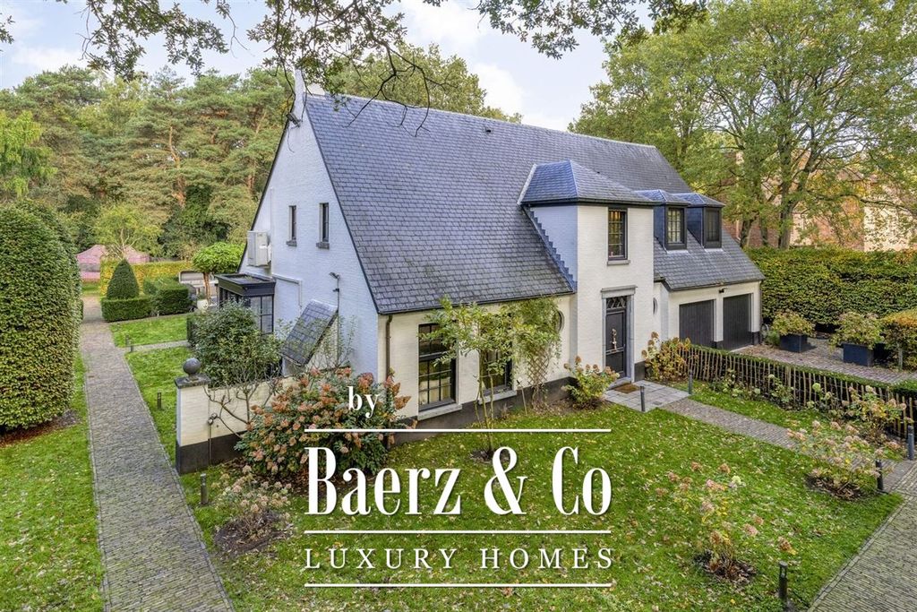 Property photo 2 of 51