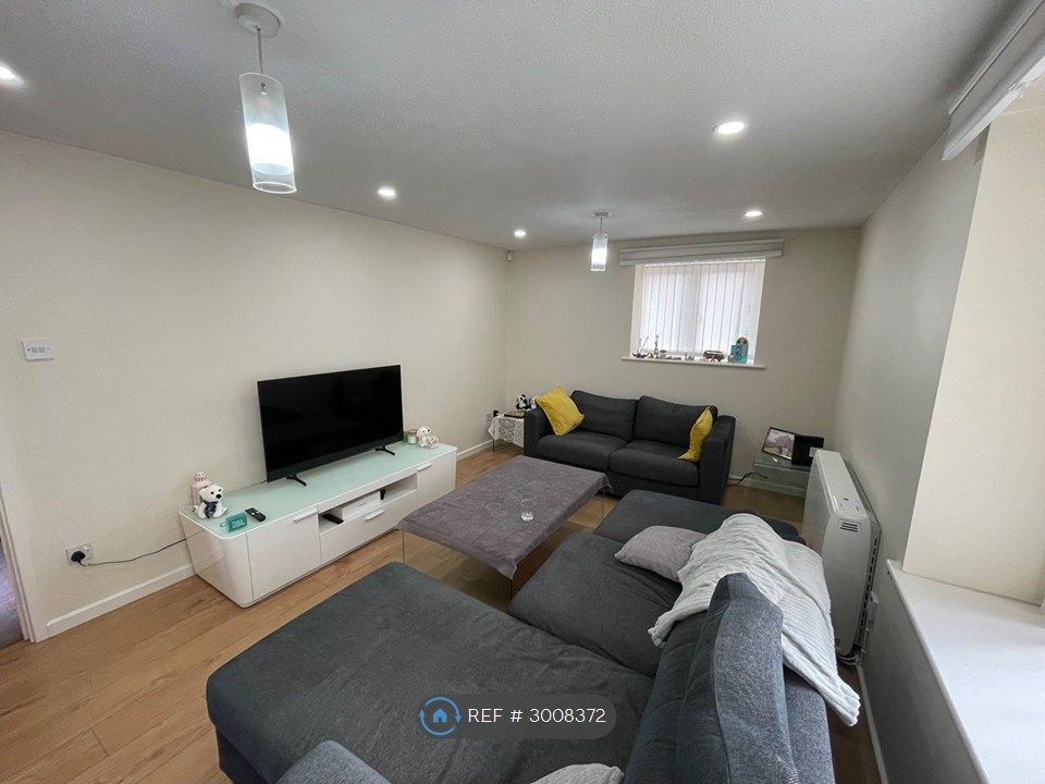 Property photo 3 of 12 Living Room