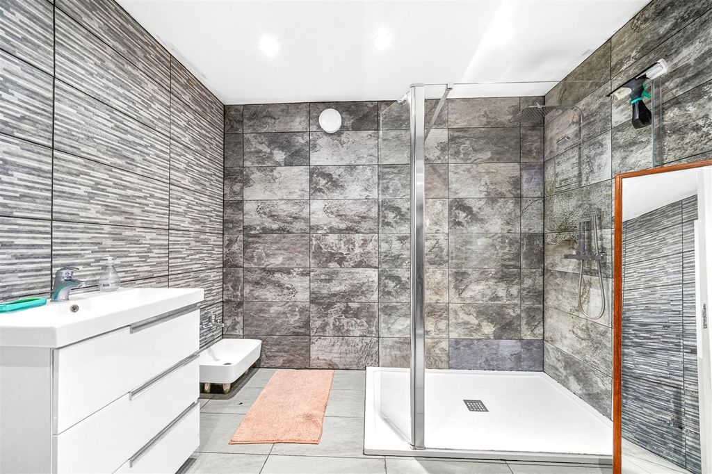 Property photo 1 of 23 11.Jpg
