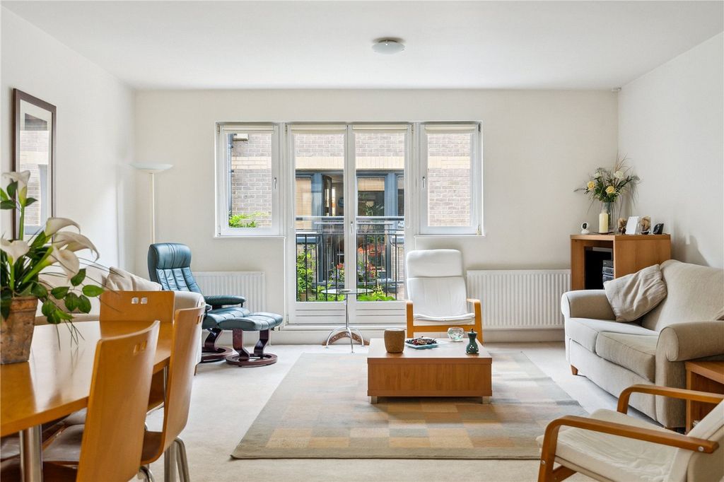 Property photo 3 of 13 Picture No. 11