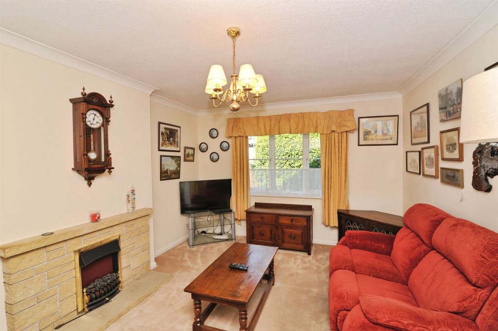 Property photo 3 of 17