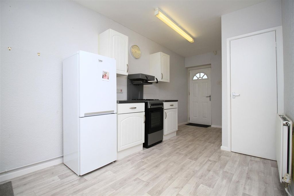 Property photo 3 of 14 Kitchen......Jpg