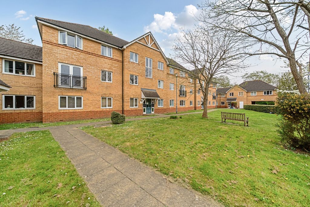 Property photo 1 of 17 1440691-3-69d7A40...