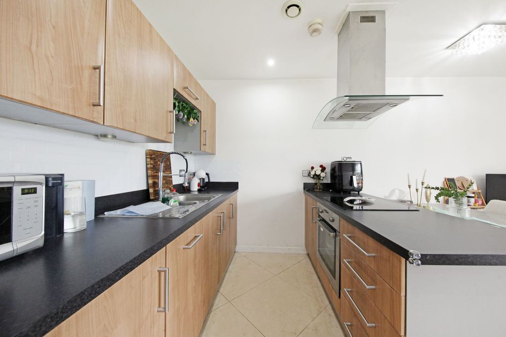 Property photo 2 of 11 Apartment 177, Peebles Court - Zz6Kumyfizg9Kucajxlv