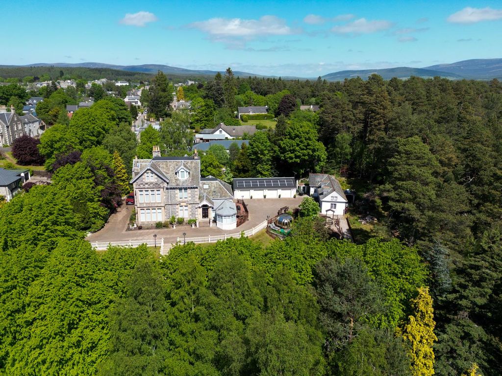 Property photo 1 of 49 Dunstaffnage House Grantown On Spey
