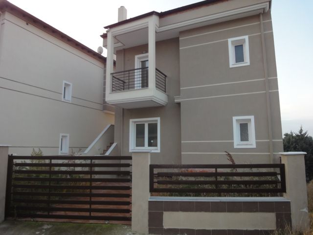 Property photo 1 of 3