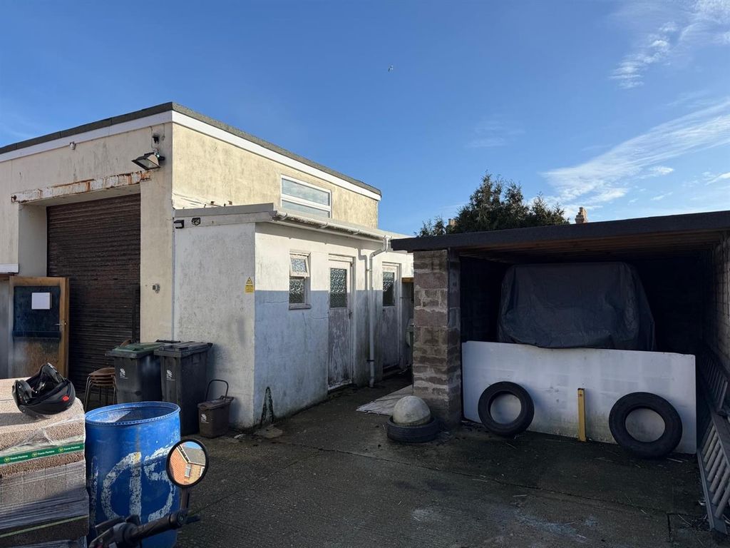 Property photo 2 of 5 Main Unit & Carport.Jpg