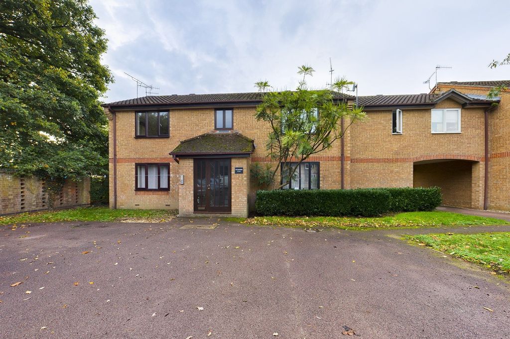 Property photo 1 of 5
