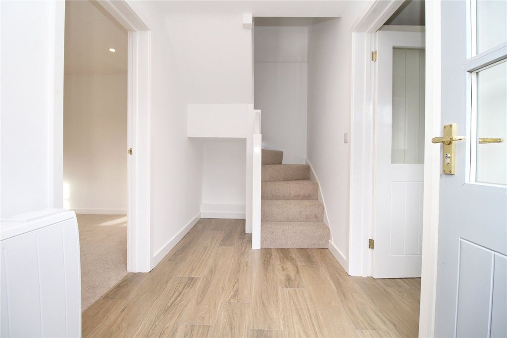 Property photo 3 of 21 Picture No. 03