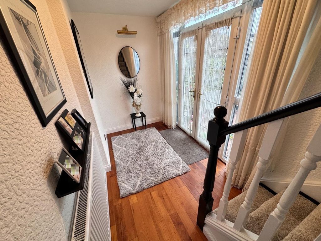 Property photo 2 of 20 Hall