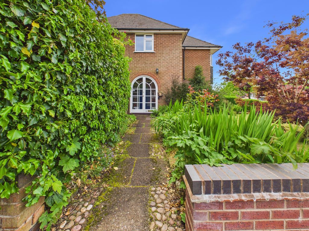 Property photo 2 of 16 Da18Abdaf1614Ed9Aecab38d1A5Ec047100Cam03830G0Pr0338Still016