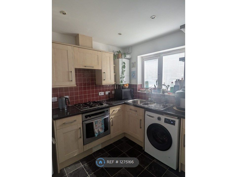 Property photo 3 of 14