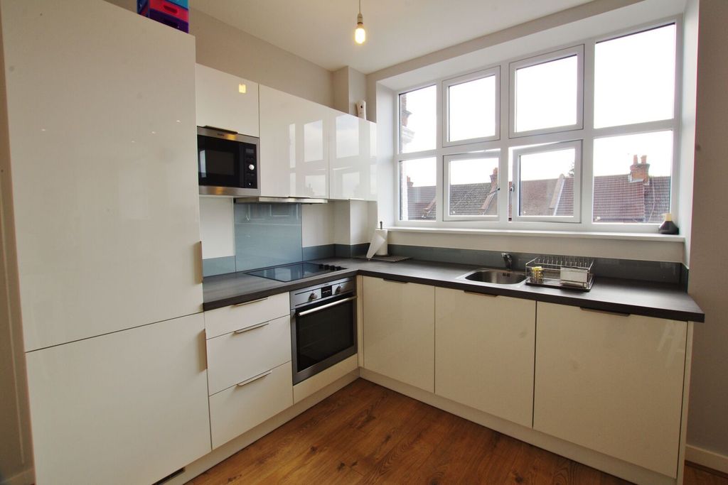 Property photo 2 of 13