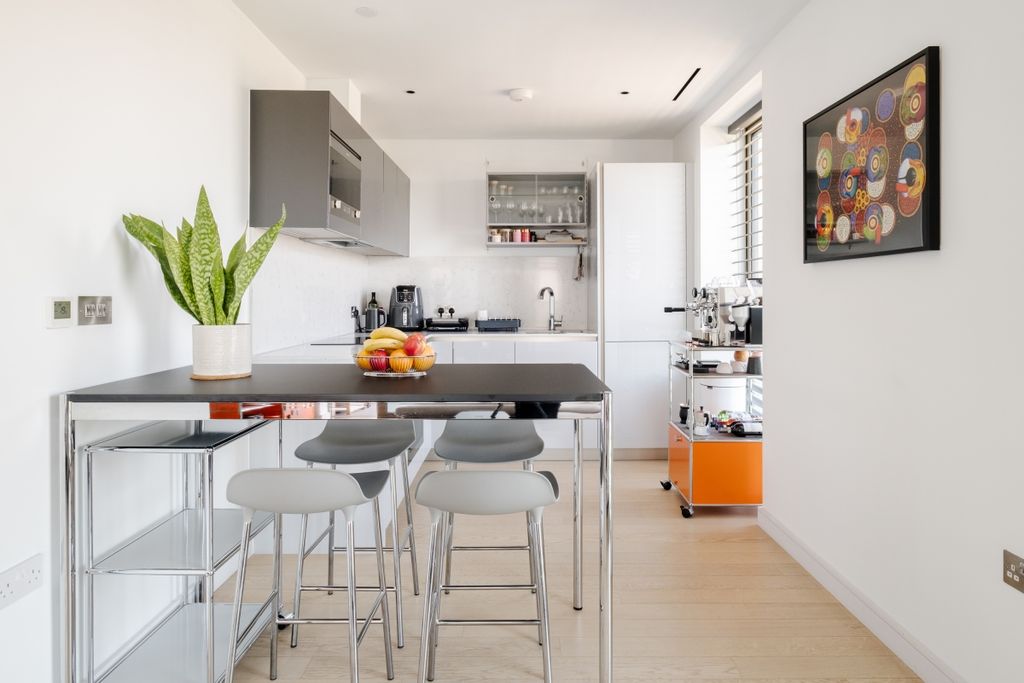 Property photo 3 of 16 Otto Building