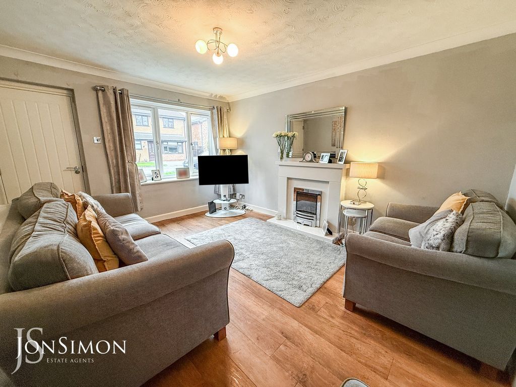 Property photo 3 of 24