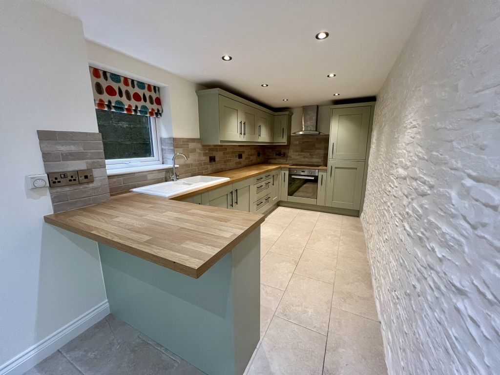 Property photo 3 of 17 Img_7673