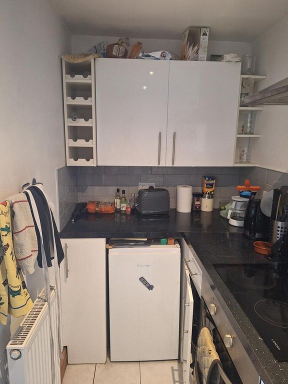 Property photo 2 of 13 Kitchen