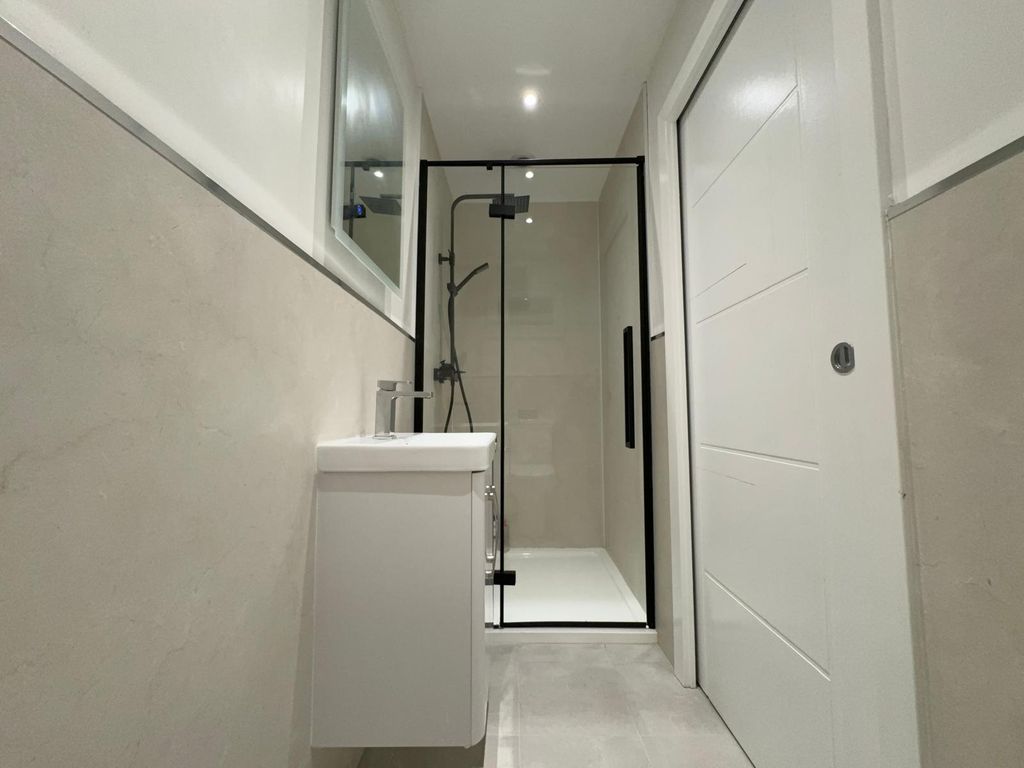 Additional image 23 of 5 bed detached house for saleMeadow Croft, Cross Lanes, Wrexham LL13
