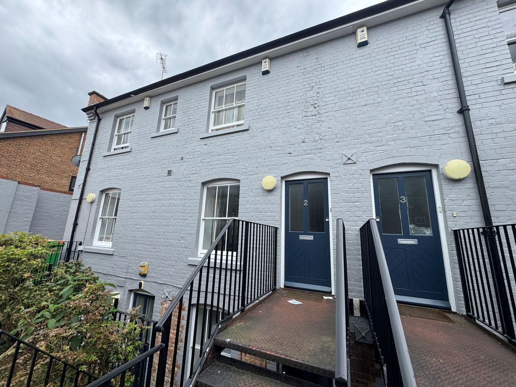 Property photo 1 of 1